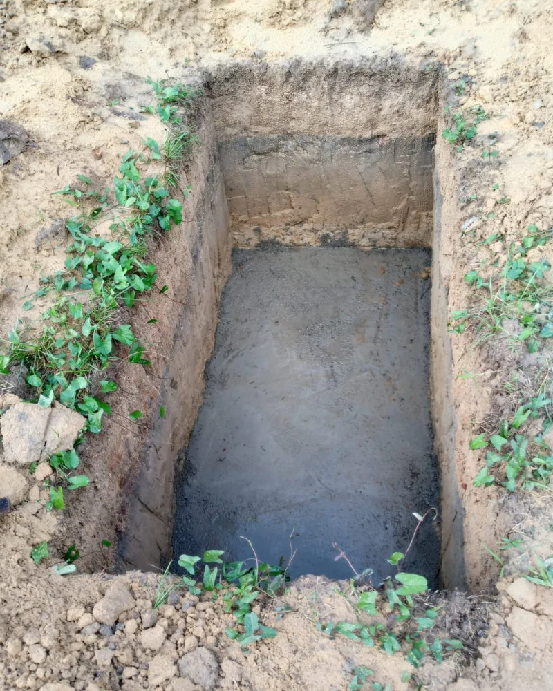 Cava de sapata com o lastro de concreto magro executado